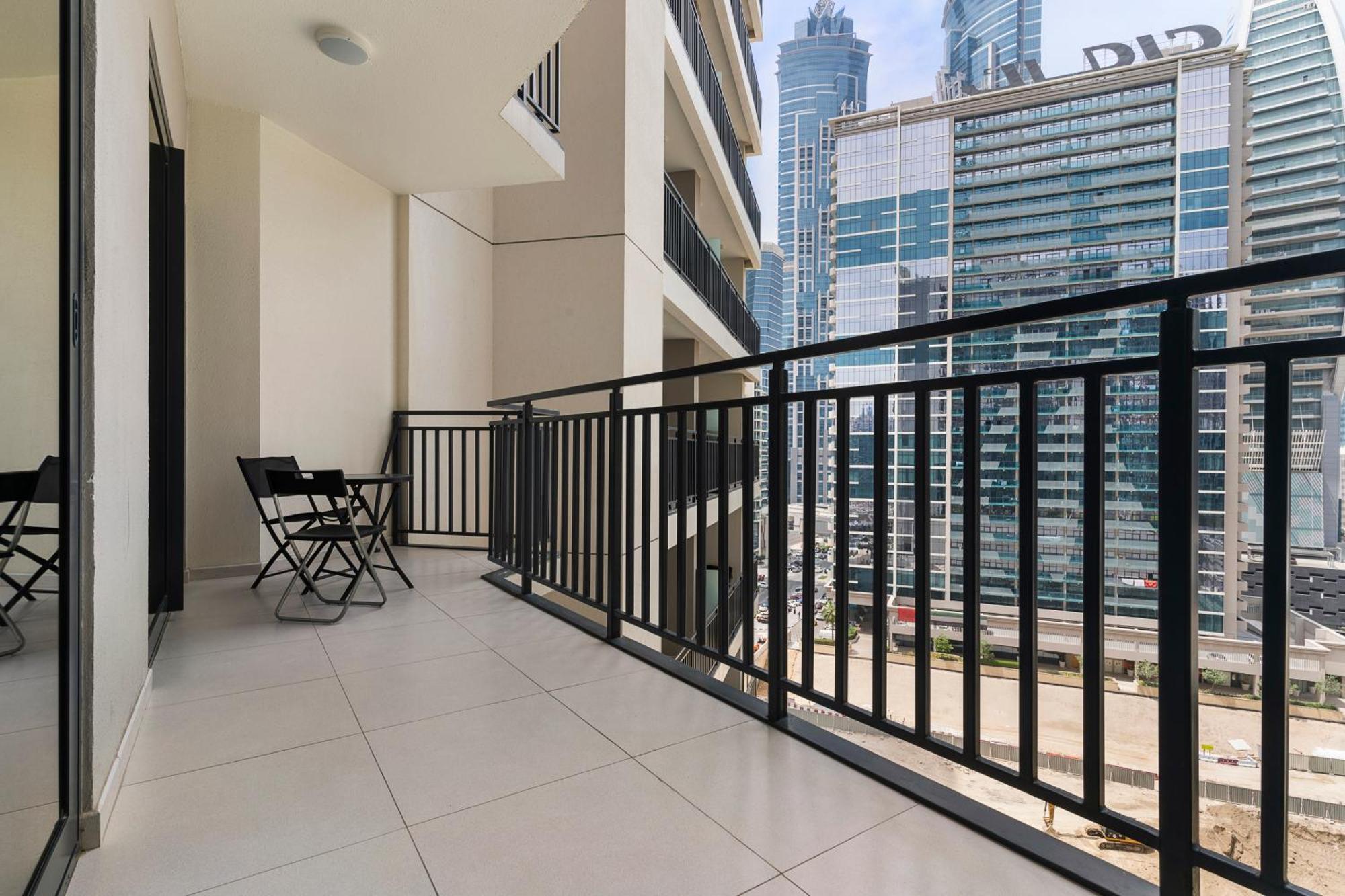 Stylish 1br In Zada Tower With Pool Views Apartment *