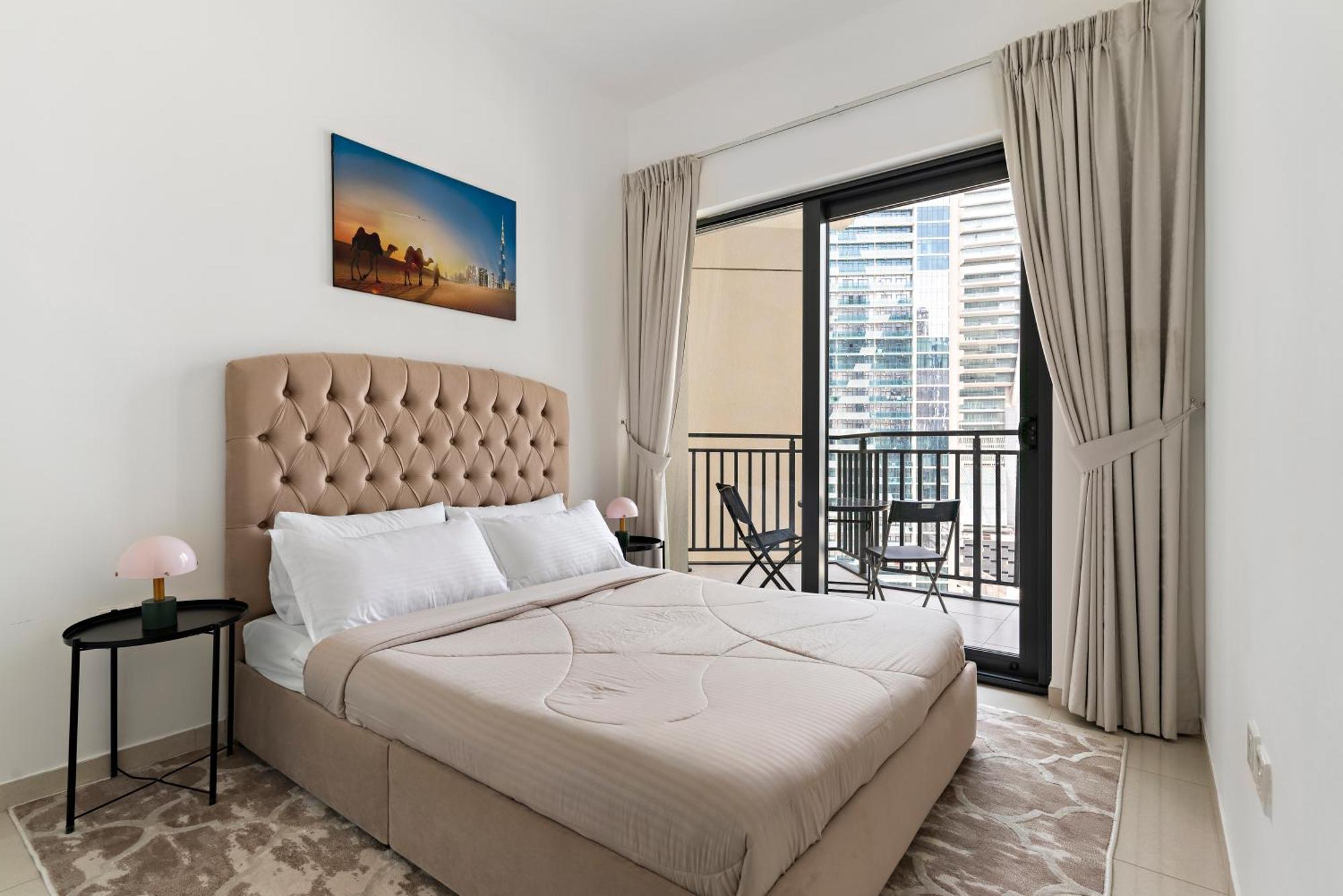 Apartment Stylish 1br In Zada Tower With Pool Views Dubai